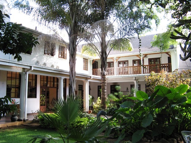 Bronte Hotel